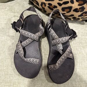 Chaco size 8 Stylish Black and White Women's Sandals